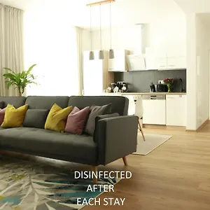 Am 24h Self-check-in, Free Parking, U-bahn 350m, Netflix Apartment