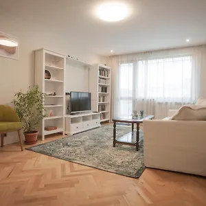 mladost-business-park-apartment.sofiahotelsbg.com/