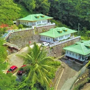 https://seychelles-yellow-petals.maheislandhotels.com