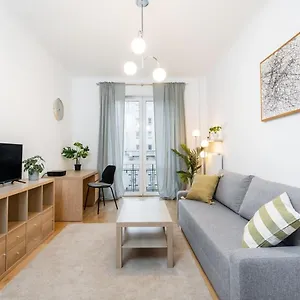 https://apt-marszakowska-28145-coriander.warsawhotelspoland.com