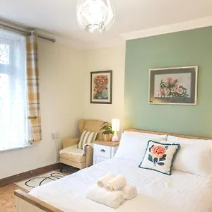 1-spacious-modern-duplex-2b2b.dublin-hotelsweb.com/